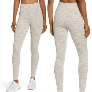 NWT Outdoor Voices • flow 7/8 leggings oatmeal color sz XS